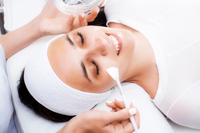 Fan Brushes for Chemical Peel Facials - White Canada